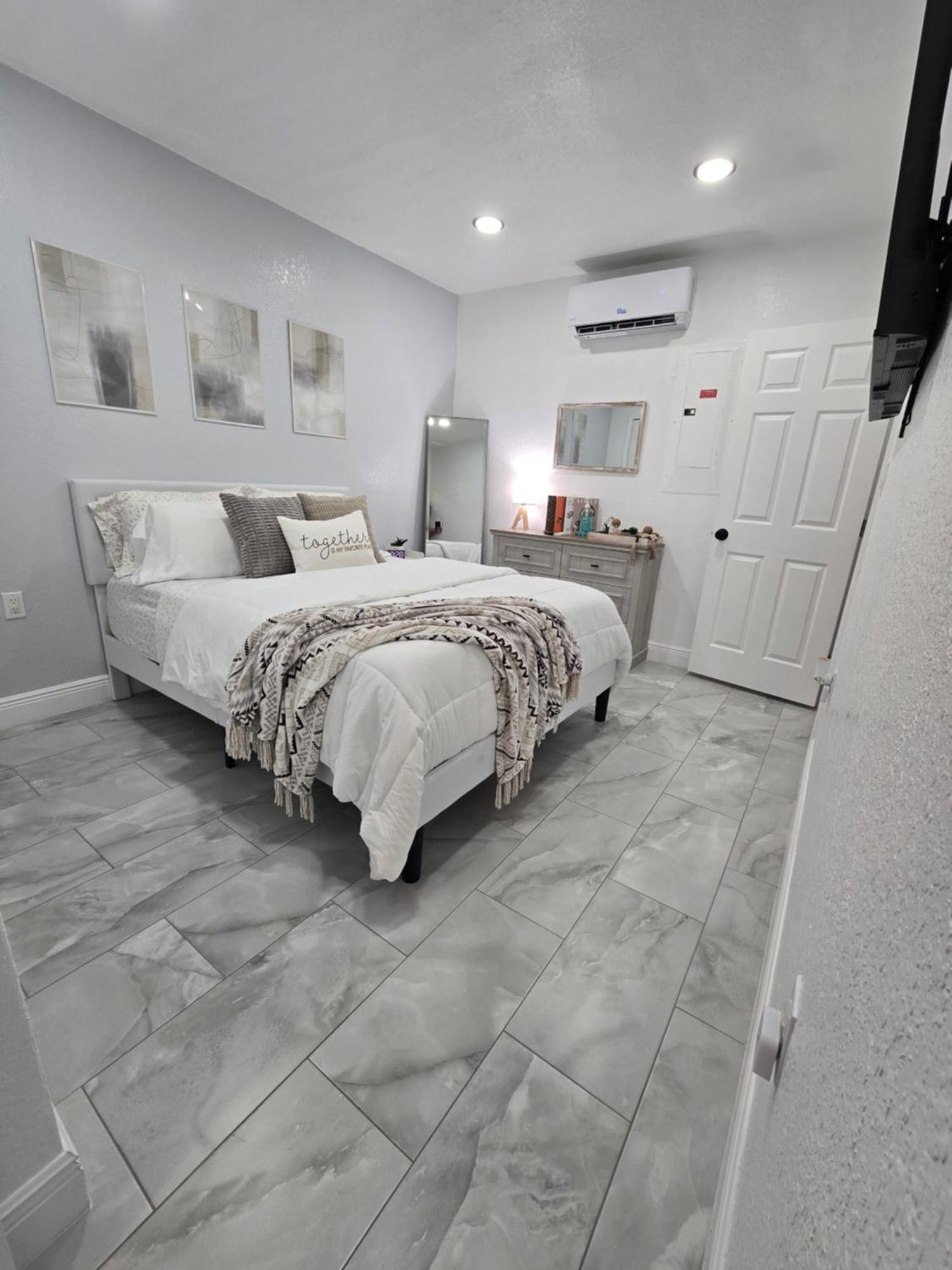 Serenity - Guest House In Spring Hill Ngoại thất bức ảnh